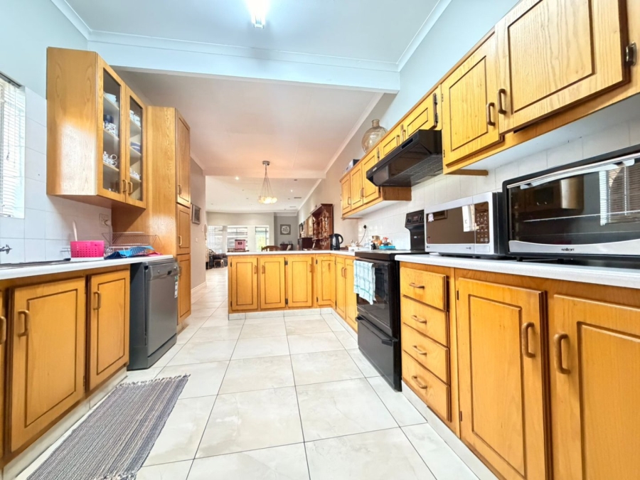 3 Bedroom Property for Sale in Huttenheights KwaZulu-Natal