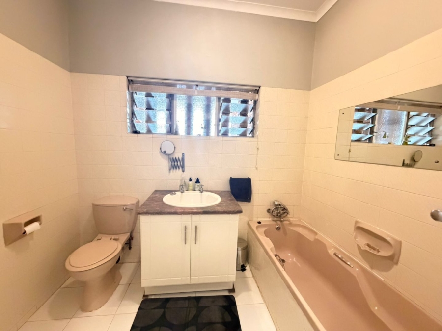 3 Bedroom Property for Sale in Huttenheights KwaZulu-Natal