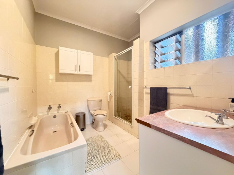 3 Bedroom Property for Sale in Huttenheights KwaZulu-Natal