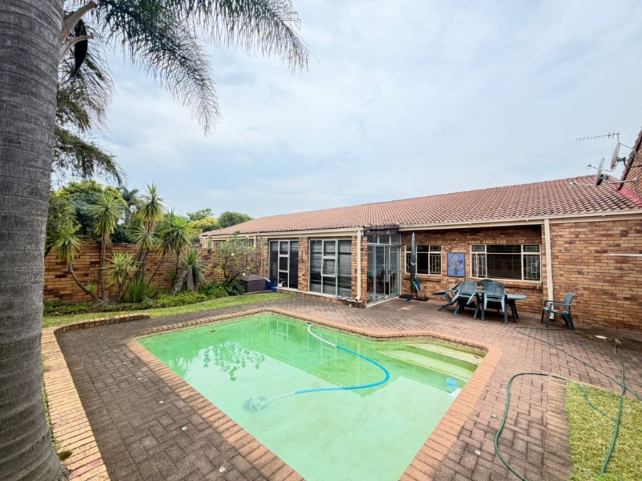 3 Bedroom Property for Sale in Huttenheights KwaZulu-Natal