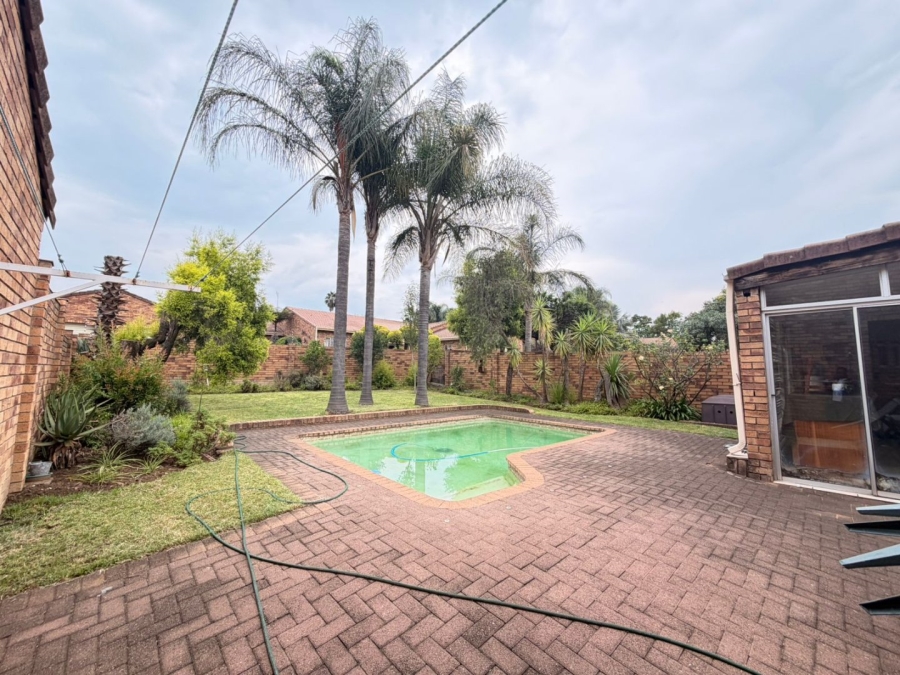 3 Bedroom Property for Sale in Huttenheights KwaZulu-Natal