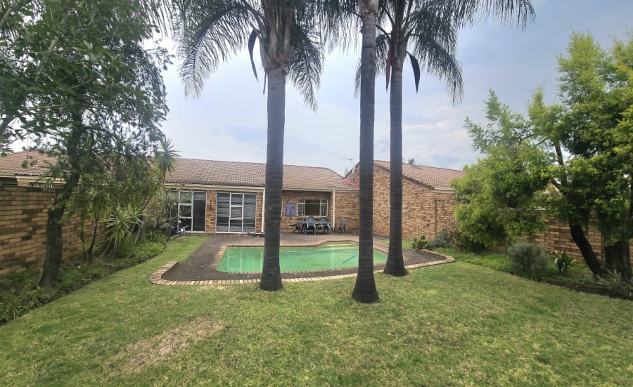 3 Bedroom Property for Sale in Huttenheights KwaZulu-Natal