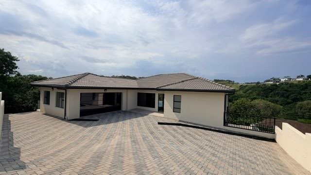5 Bedroom Property for Sale in Shelly Beach KwaZulu-Natal