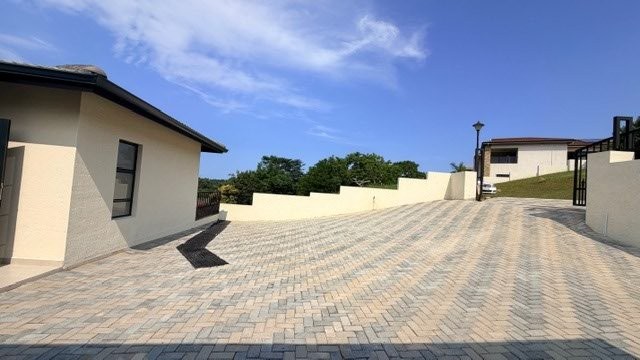 5 Bedroom Property for Sale in Shelly Beach KwaZulu-Natal
