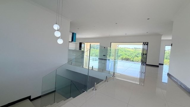 5 Bedroom Property for Sale in Shelly Beach KwaZulu-Natal