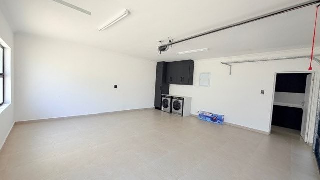 5 Bedroom Property for Sale in Shelly Beach KwaZulu-Natal