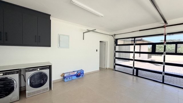 5 Bedroom Property for Sale in Shelly Beach KwaZulu-Natal