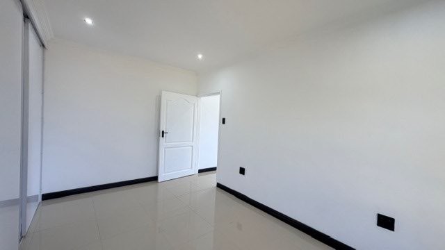 5 Bedroom Property for Sale in Shelly Beach KwaZulu-Natal