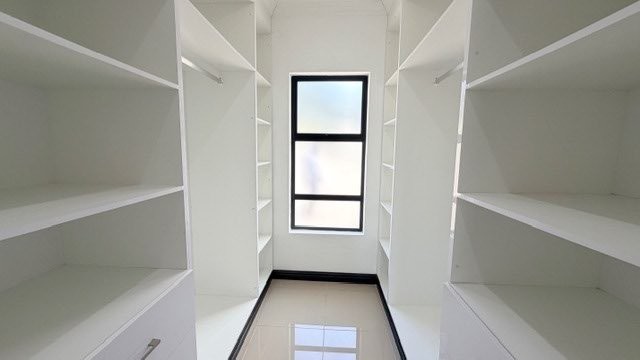 5 Bedroom Property for Sale in Shelly Beach KwaZulu-Natal