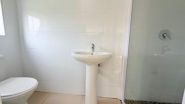 5 Bedroom Property for Sale in Shelly Beach KwaZulu-Natal