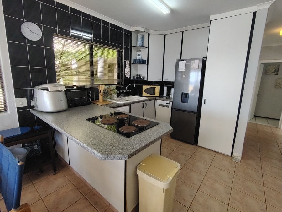 3 Bedroom Property for Sale in Manaba Beach KwaZulu-Natal