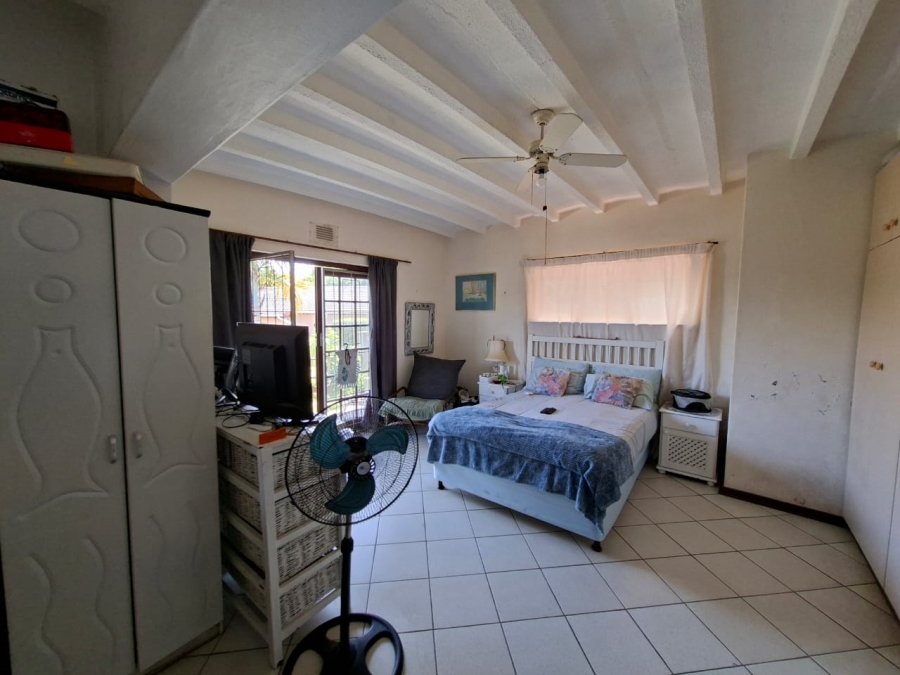 2 Bedroom Property for Sale in Hibberdene KwaZulu-Natal