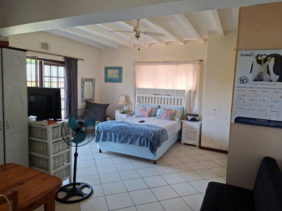 2 Bedroom Property for Sale in Hibberdene KwaZulu-Natal