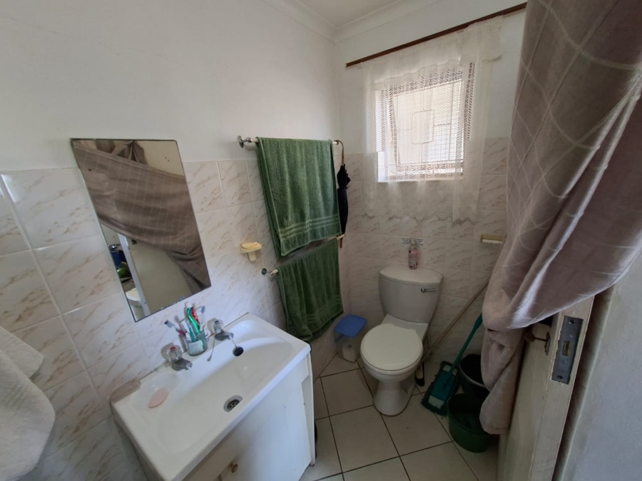 2 Bedroom Property for Sale in Hibberdene KwaZulu-Natal