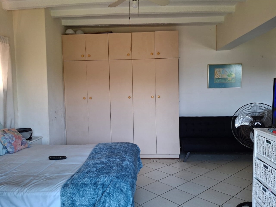 2 Bedroom Property for Sale in Hibberdene KwaZulu-Natal