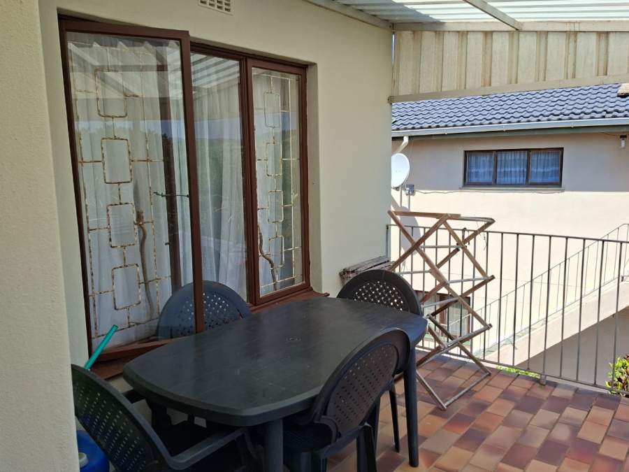 2 Bedroom Property for Sale in Hibberdene KwaZulu-Natal