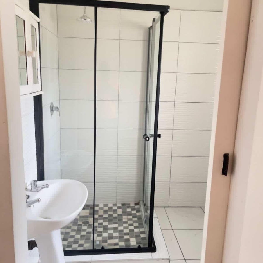 To Let 1 Bedroom Property for Rent in Athlone KwaZulu-Natal