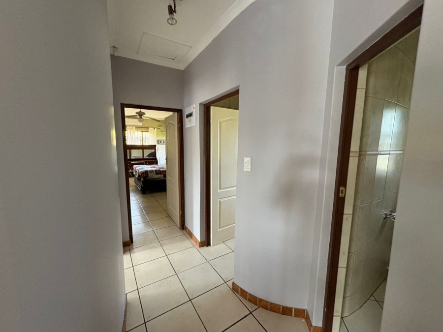 2 Bedroom Property for Sale in Umtentweni KwaZulu-Natal