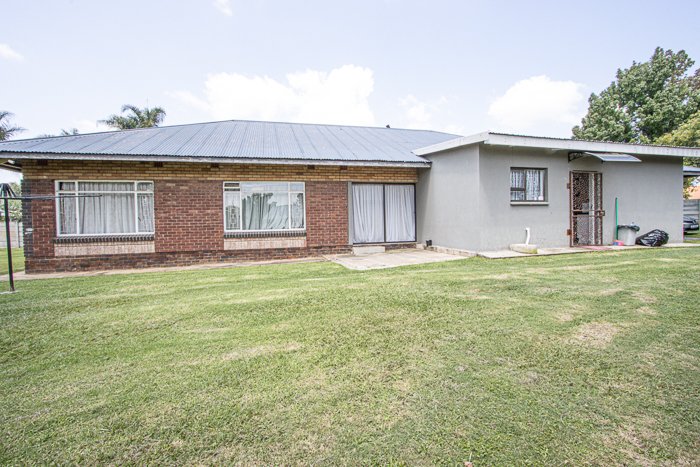 5 Bedroom Property for Sale in Newcastle KwaZulu-Natal