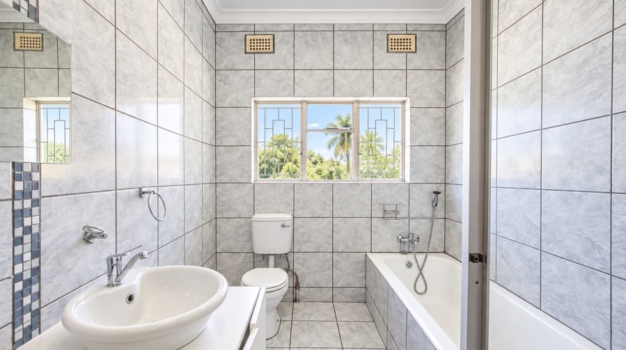 5 Bedroom Property for Sale in Newcastle KwaZulu-Natal