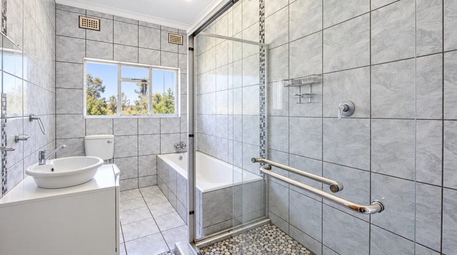 5 Bedroom Property for Sale in Newcastle KwaZulu-Natal