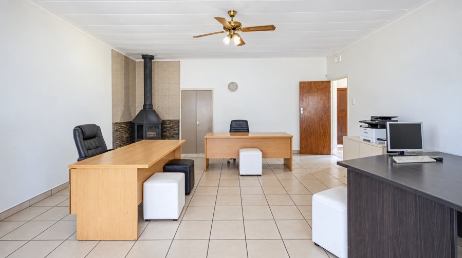 5 Bedroom Property for Sale in Newcastle KwaZulu-Natal