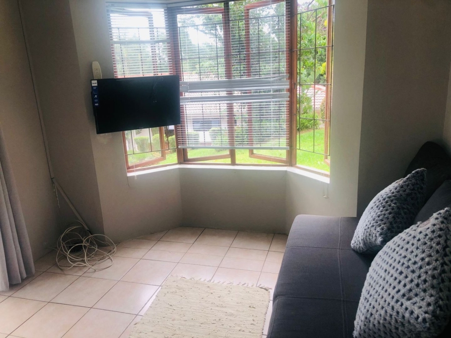 To Let 1 Bedroom Property for Rent in Kloof KwaZulu-Natal