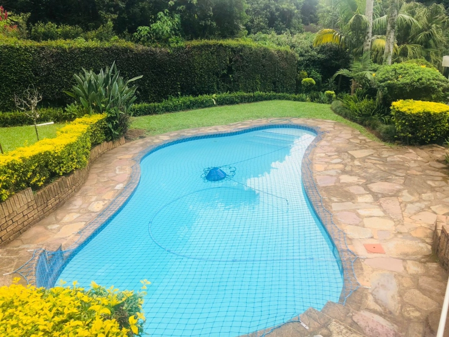 To Let 1 Bedroom Property for Rent in Kloof KwaZulu-Natal