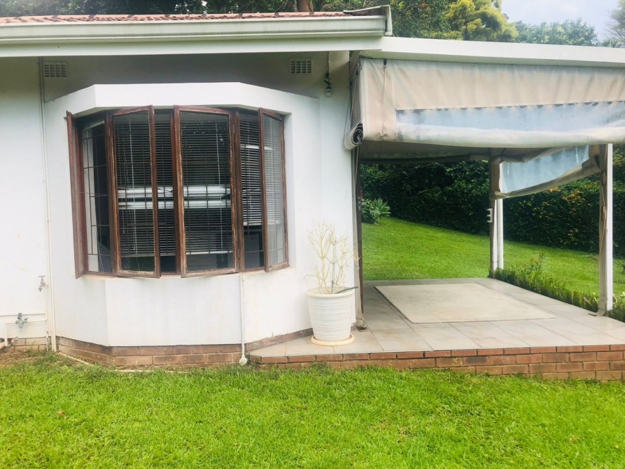 To Let 1 Bedroom Property for Rent in Kloof KwaZulu-Natal