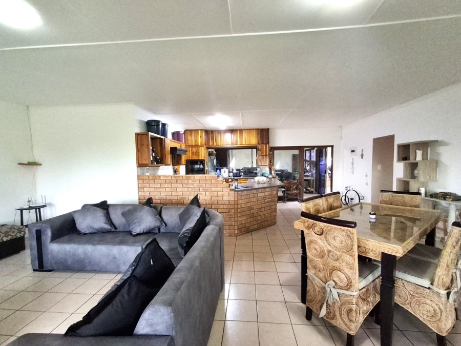 3 Bedroom Property for Sale in Port Edward KwaZulu-Natal