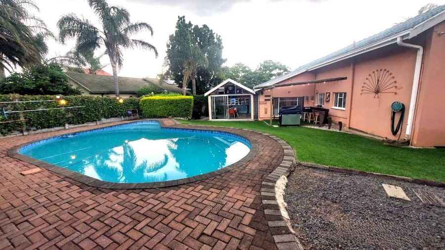 3 Bedroom Property for Sale in Aviary Hill KwaZulu-Natal