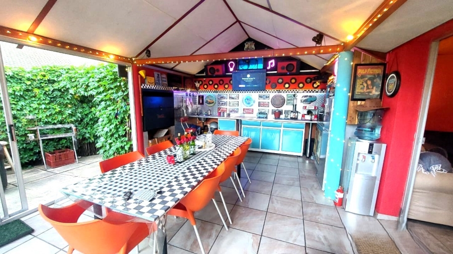 3 Bedroom Property for Sale in Aviary Hill KwaZulu-Natal