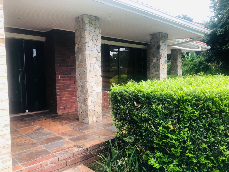 4 Bedroom Property for Sale in Kloof KwaZulu-Natal