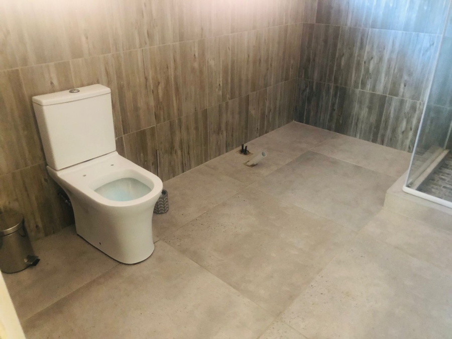 4 Bedroom Property for Sale in Kloof KwaZulu-Natal