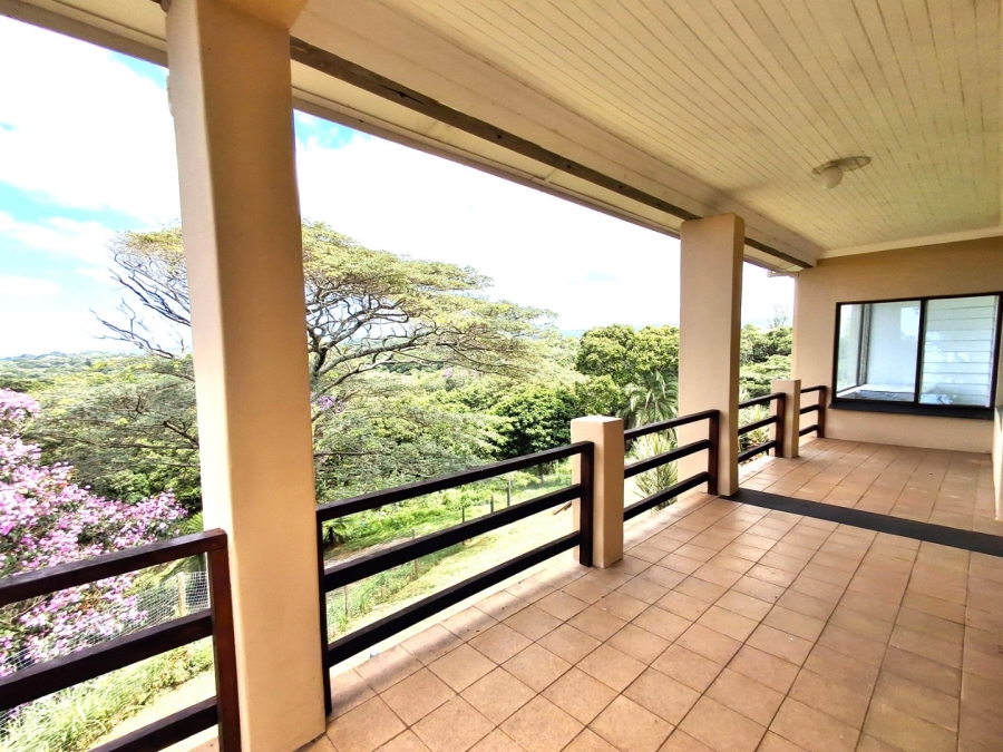 5 Bedroom Property for Sale in Leisure Crest KwaZulu-Natal