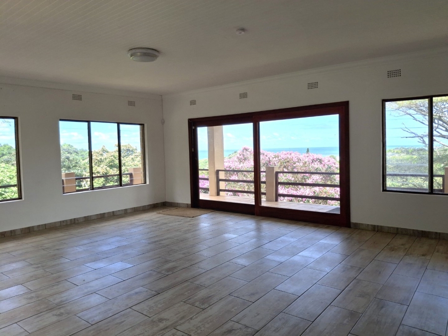 5 Bedroom Property for Sale in Leisure Crest KwaZulu-Natal