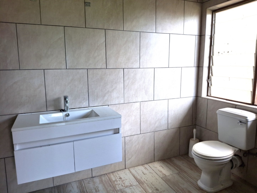 5 Bedroom Property for Sale in Leisure Crest KwaZulu-Natal