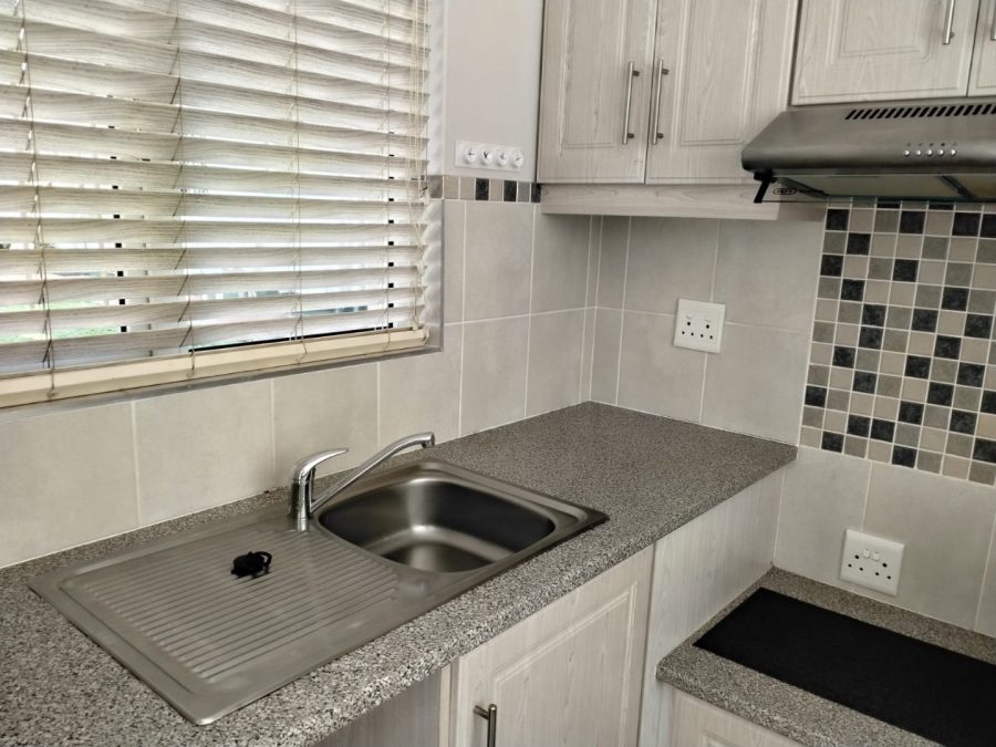 1 Bedroom Property for Sale in Scottburgh Central KwaZulu-Natal