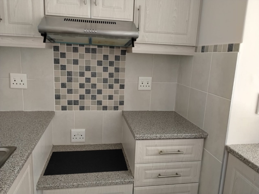 1 Bedroom Property for Sale in Scottburgh Central KwaZulu-Natal