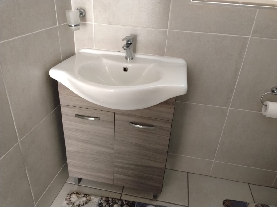 1 Bedroom Property for Sale in Scottburgh Central KwaZulu-Natal