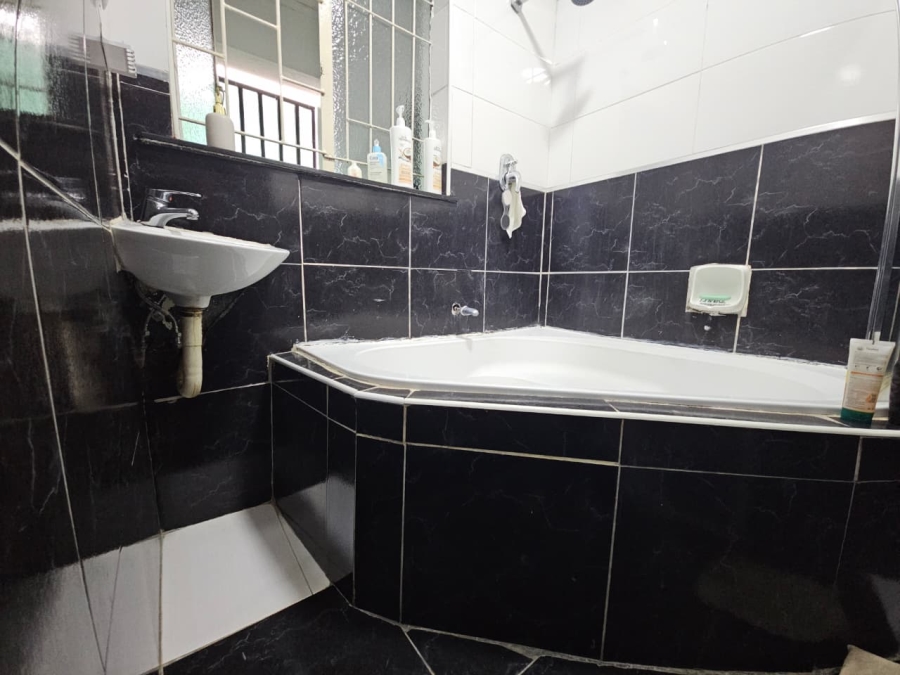 3 Bedroom Property for Sale in Arborpark KwaZulu-Natal