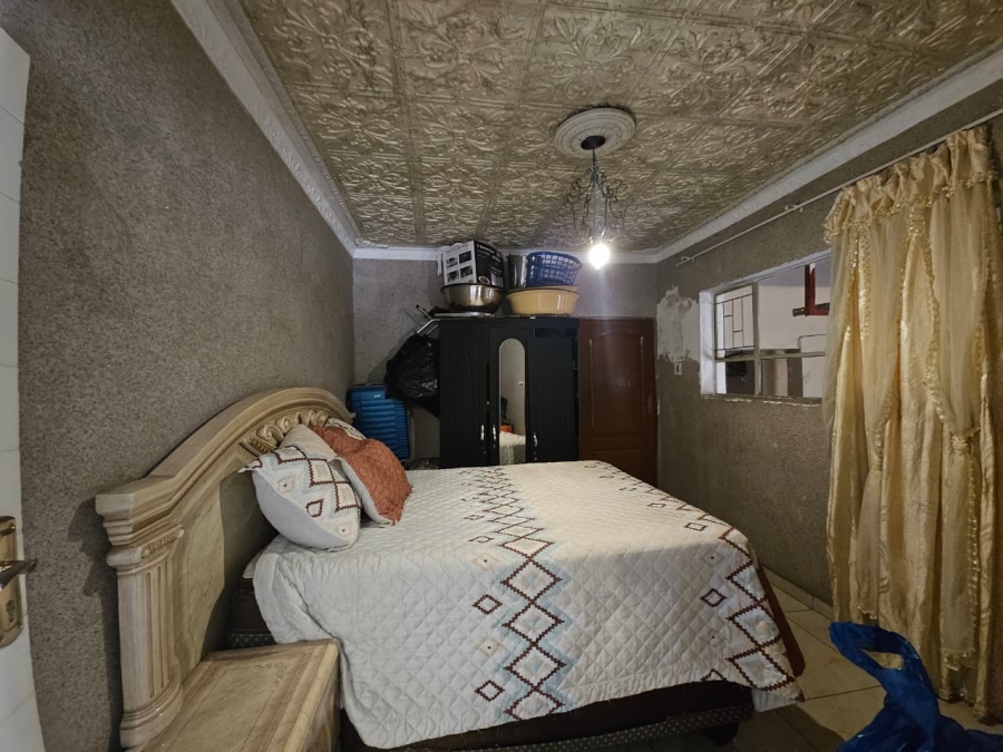 5 Bedroom Property for Sale in Pioneer Park KwaZulu-Natal