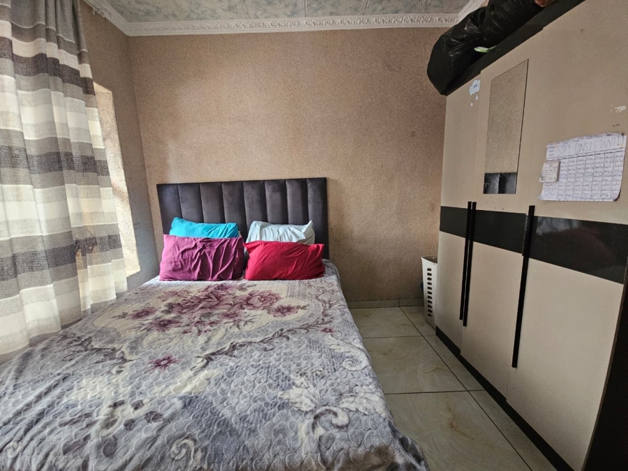 5 Bedroom Property for Sale in Pioneer Park KwaZulu-Natal