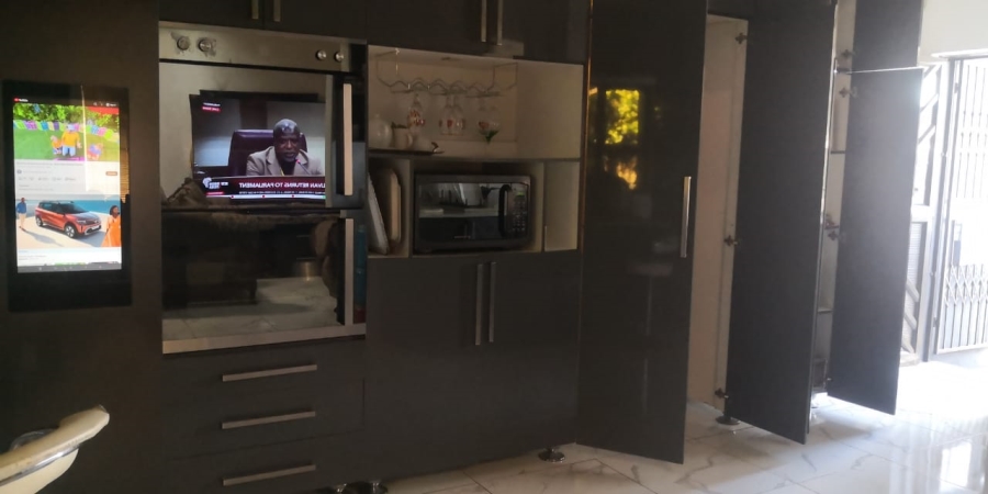 4 Bedroom Property for Sale in Wensleydale KwaZulu-Natal