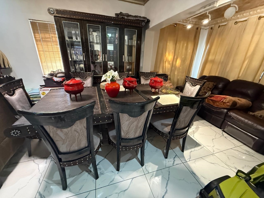 4 Bedroom Property for Sale in Scottsville KwaZulu-Natal