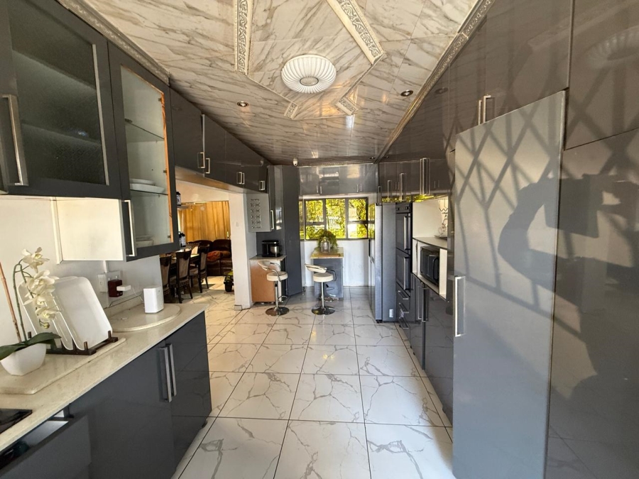 4 Bedroom Property for Sale in Scottsville KwaZulu-Natal