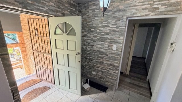 5 Bedroom Property for Sale in Trafalgar KwaZulu-Natal