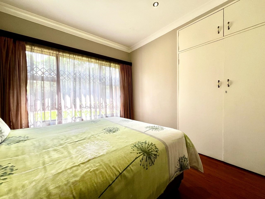 5 Bedroom Property for Sale in Signal Hill KwaZulu-Natal