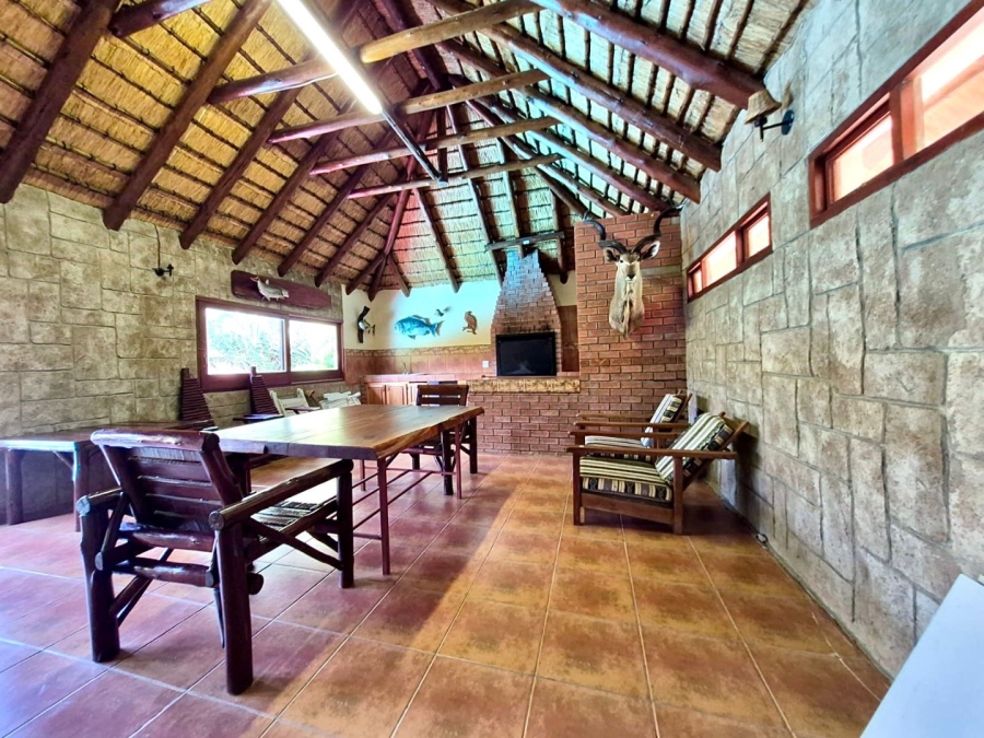 5 Bedroom Property for Sale in Signal Hill KwaZulu-Natal