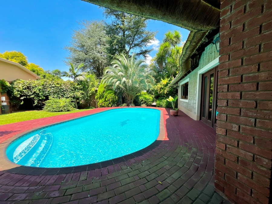 5 Bedroom Property for Sale in Signal Hill KwaZulu-Natal